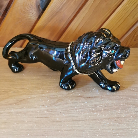 Vintage Black Lion with Green Jewel Eyes - Picture 8 of 10